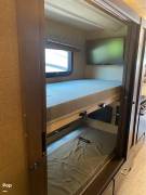 2019 Thor Motor Coach Hurricane 34J, $ 46,500
