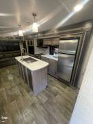 2022 CrossRoads Sunset Trail 330SI, $ 29,999