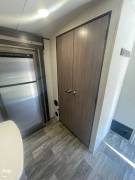 2022 CrossRoads Sunset Trail 330SI, $ 29,999
