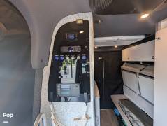 2022 TrueVan Vision X 4x4, $ 132,000