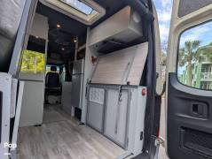 2022 TrueVan Vision X 4x4, $ 132,000