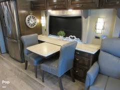 2018 Newmar Dutch Star 4369, $ 274,000