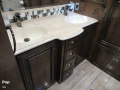 2018 Newmar Dutch Star 4369, $ 274,000