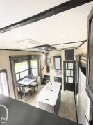 2017 Grand Design Momentum 376TH, $ 49,900