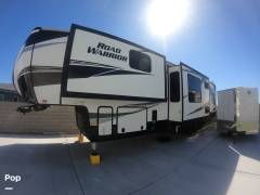 2020 Heartland Road Warrior Toy Hauler 414, $ 54,000