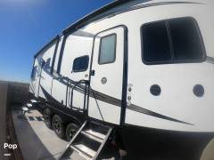 2020 Heartland Road Warrior Toy Hauler 414, $ 54,000