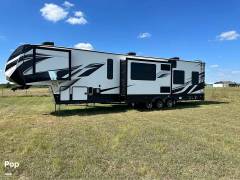 2022 Dutchmen Voltage 4145, $ 96,700