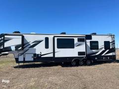 2022 Dutchmen Voltage 4145, $ 96,700
