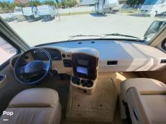 2011 Damon Challenger 368, $ 49,000