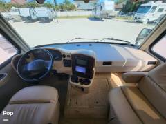 2011 Damon Challenger 368, $ 49,000