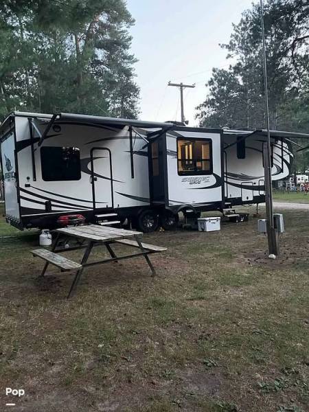 2017 Jayco Seismic Wave 355W, $ 45,000