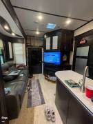 2017 Jayco Seismic Wave 355W, $ 45,000