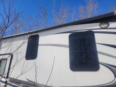 2017 Jayco Seismic Wave 355W, $ 45,000