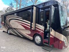 2017 Winnebago Journey 36M, $ 160,000