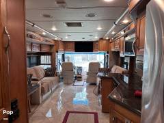 2017 Winnebago Journey 36M, $ 160,000