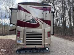 2017 Winnebago Journey 36M, $ 160,000