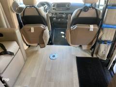 2021 Winnebago Navion 24V, $ 117,500