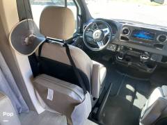 2021 Winnebago Navion 24V, $ 117,500