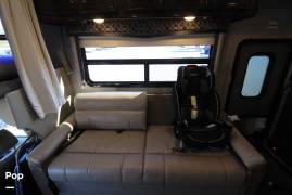 2019 Thor Motor Coach Omni BB35, $ 155,000