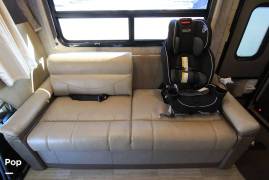 2019 Thor Motor Coach Omni BB35, $ 155,000