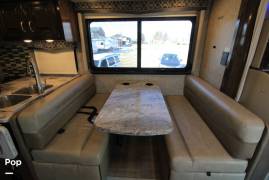 2019 Thor Motor Coach Omni BB35, $ 155,000