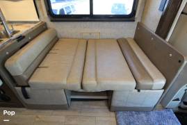2019 Thor Motor Coach Omni BB35, $ 155,000