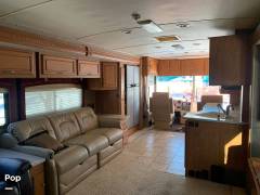 2007 Winnebago Tour 40TD, $ 44,500