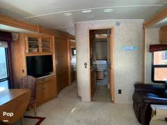 2007 Winnebago Tour 40TD, $ 44,500