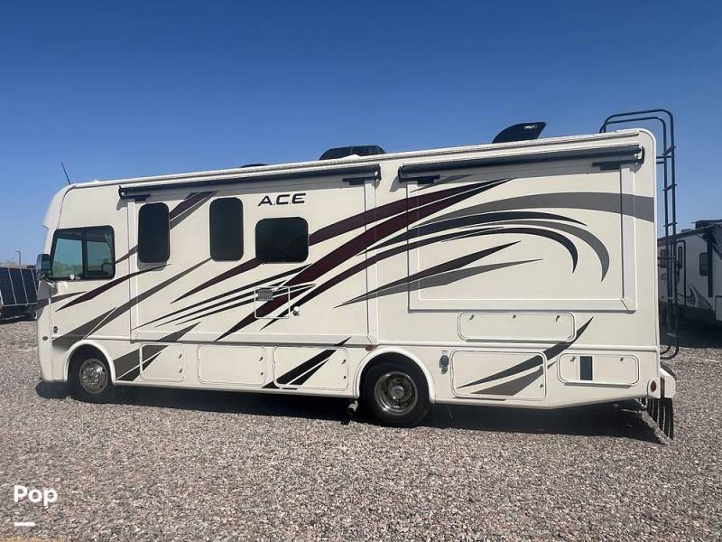 2019 Thor Motor Coach A.C.E. 27.2, $ 59,500