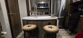 2019 Keystone Montana 3761FL, $ 59,500