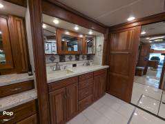 2017 Winnebago Grand Tour 45RL, $ 238,900