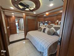2017 Winnebago Grand Tour 45RL, $ 238,900
