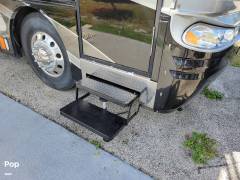 2007 Fleetwood Revolution LE 40E, $ 83,300