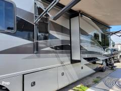 2007 Fleetwood Revolution LE 40E, $ 83,300