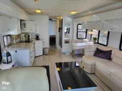 2007 Fleetwood Revolution LE 40E, $ 83,300