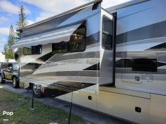 2007 Fleetwood Revolution LE 40E, $ 83,300
