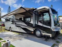 2007 Fleetwood Revolution LE 40E, $ 83,300