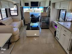 2007 Fleetwood Revolution LE 40E, $ 83,300