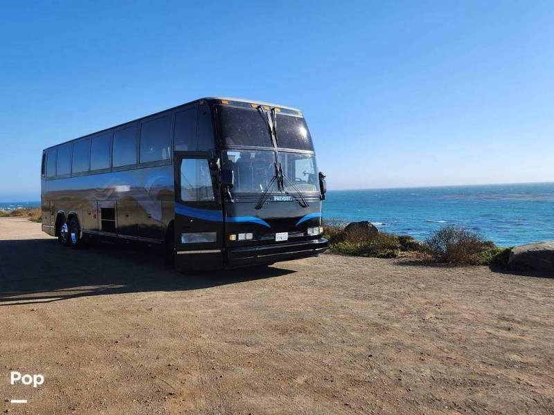 1998 Prevost H3-41, $ 39,000