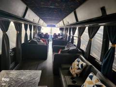 1998 Prevost H3-41, $ 39,000