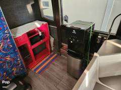 1998 Prevost H3-41, $ 39,000