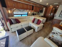 2017 Winnebago Adventurer 38Q, $ 99,900