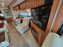 2017 Winnebago Adventurer 38Q, $ 99,900
