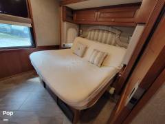 2017 Winnebago Adventurer 38Q, $ 99,900