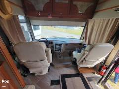 2017 Winnebago Adventurer 38Q, $ 99,900