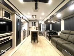 2023 KZ Durango 333RLT, $ 67,800