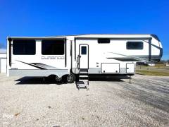2023 KZ Durango 333RLT, $ 67,800