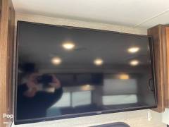 2020 Winnebago Intent 30R, $ 69,900