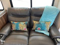 2020 Winnebago Intent 30R, $ 69,900