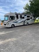 2017 Thor Motor Coach A.C.E. 30.2, $ 58,000